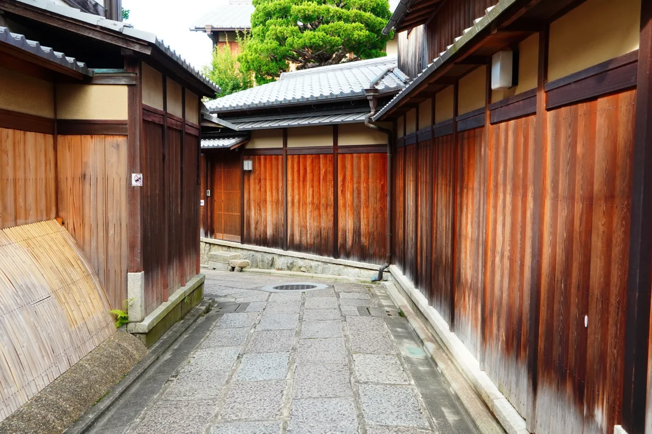 石塀小路